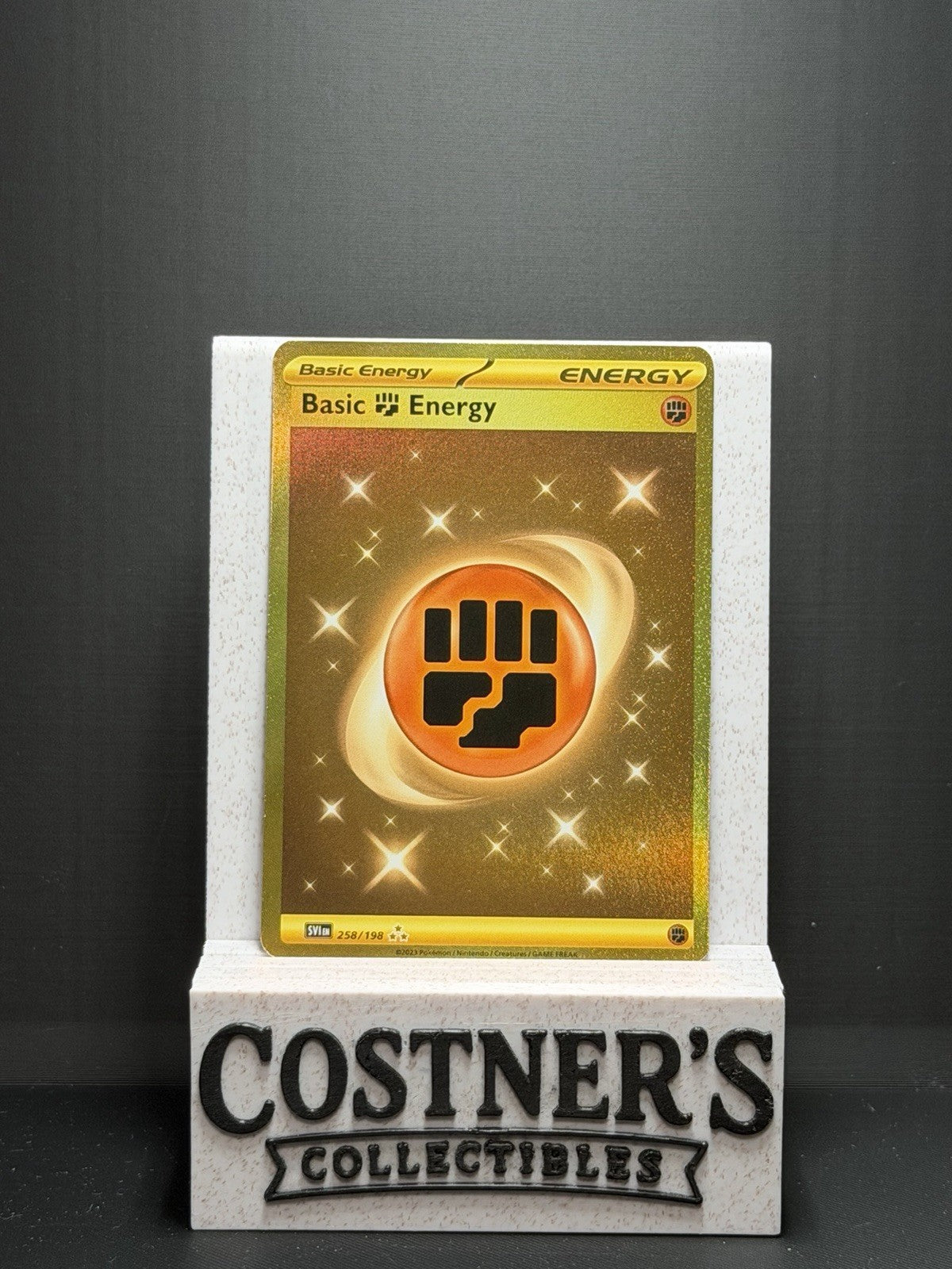 Basic Fighting Energy 258/198 Pokemon SV01: Scarlet & Violet Base Set Holo